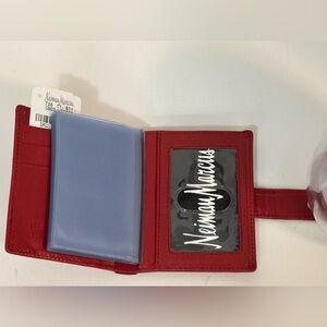 🆕 NWT Neiman Marcus, NEW Y2K, Small Wallet in Red with photo holder and ID area